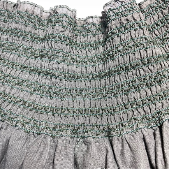 Olive green circle mini skirt with eyelet trim size S - Picture 3 of 9